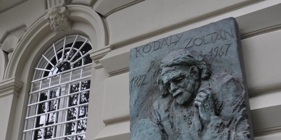 Ez Kodály Zoltán Budapestje – 15 tételben
