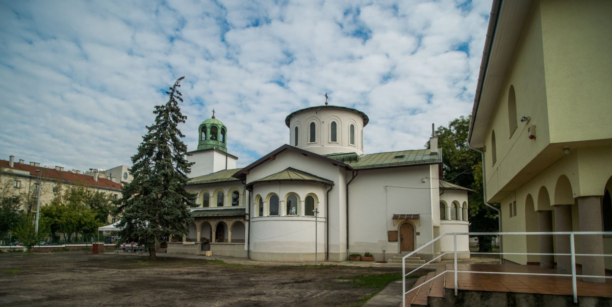 Átadták a felújított bolgár ortodox templomot a Ferencvárosban