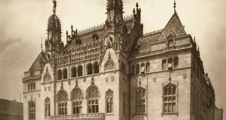 The decorators of the palace built for the Ministry of Finance