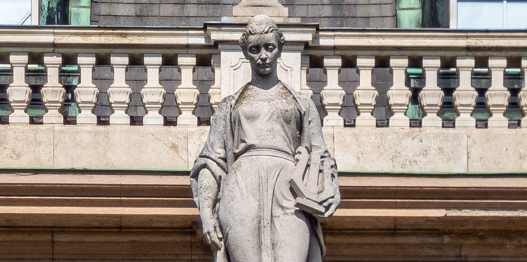 65 years of National Poetry Day – Sculptures in Budapest pay tribute to poetry