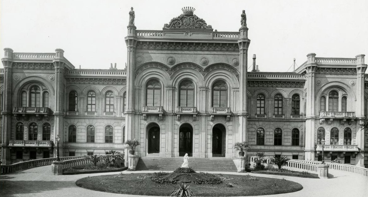 Színházterem is volt az egykori Karátsonyi-palotában – 150 éve a királyi pár is járt Buda egyik legszebb főúri rezidenciáján