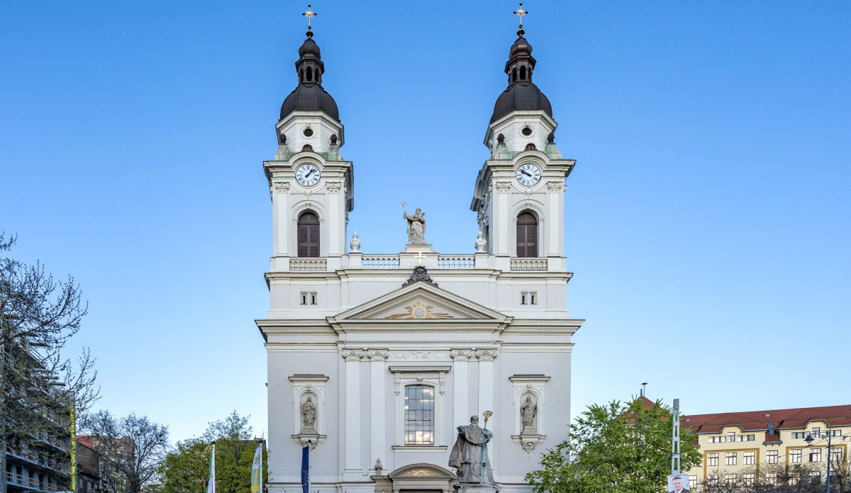 Józsefvárostól a budai Várig – A XIX. század második felében számos templom újult meg Pest-Budán