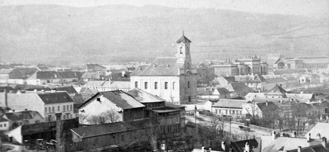 Technikai bravúr az évszázados falak között – 80 évvel ezelőtti templombővítések