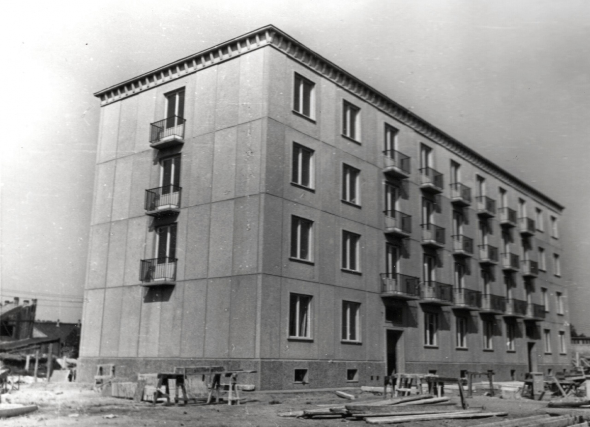 Lakhatási válság Budapesten – Irodákból alakítottak ki otthonokat 65 évvel ezelőtt