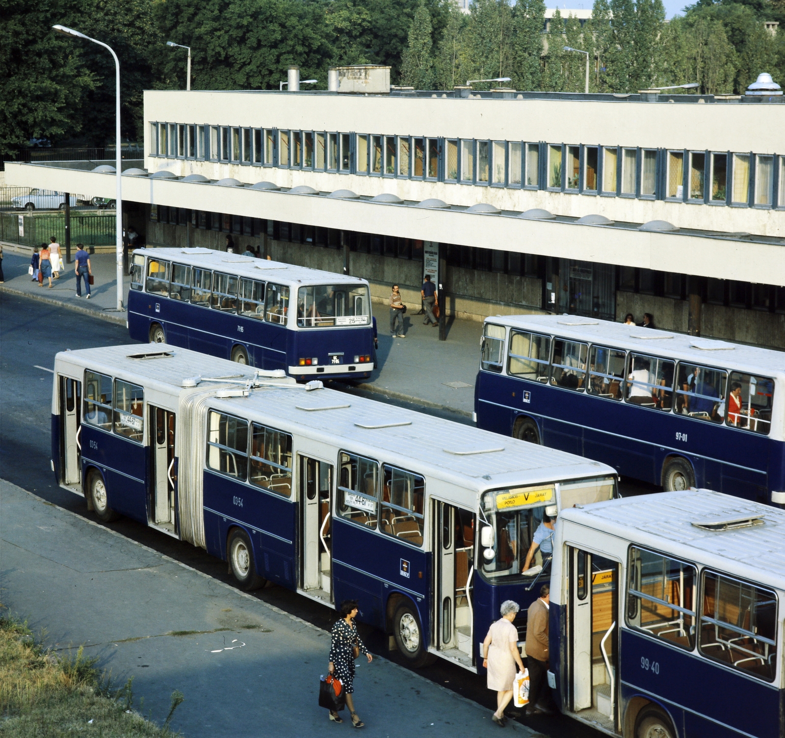 1973 Ikarus 260.00 Budapest bus