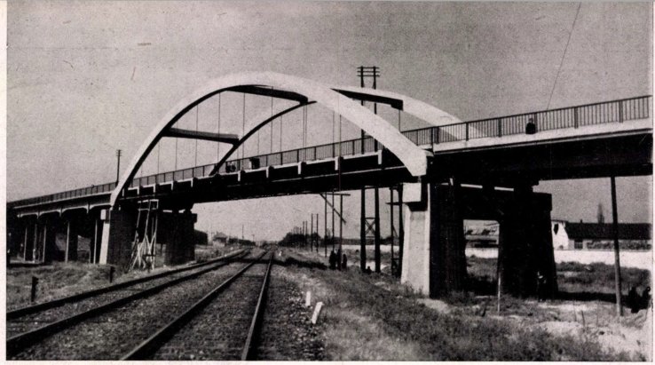 A gyorsforgalmi hídja a ceglédi vasút felett 0_Magyar Építőművészet 1944_ceglédi.jpg