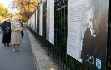 20231122_Illyés_Gyula_kerítéskiállítás_megnyitó_10 (1).jpg