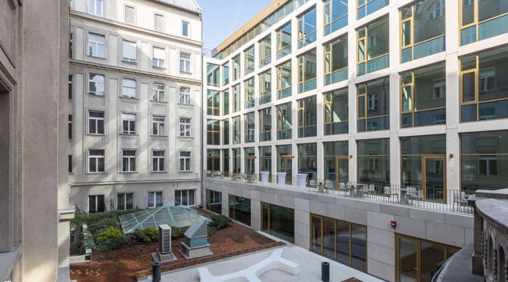 RS147495_3P1A9978-scr (1).jpg