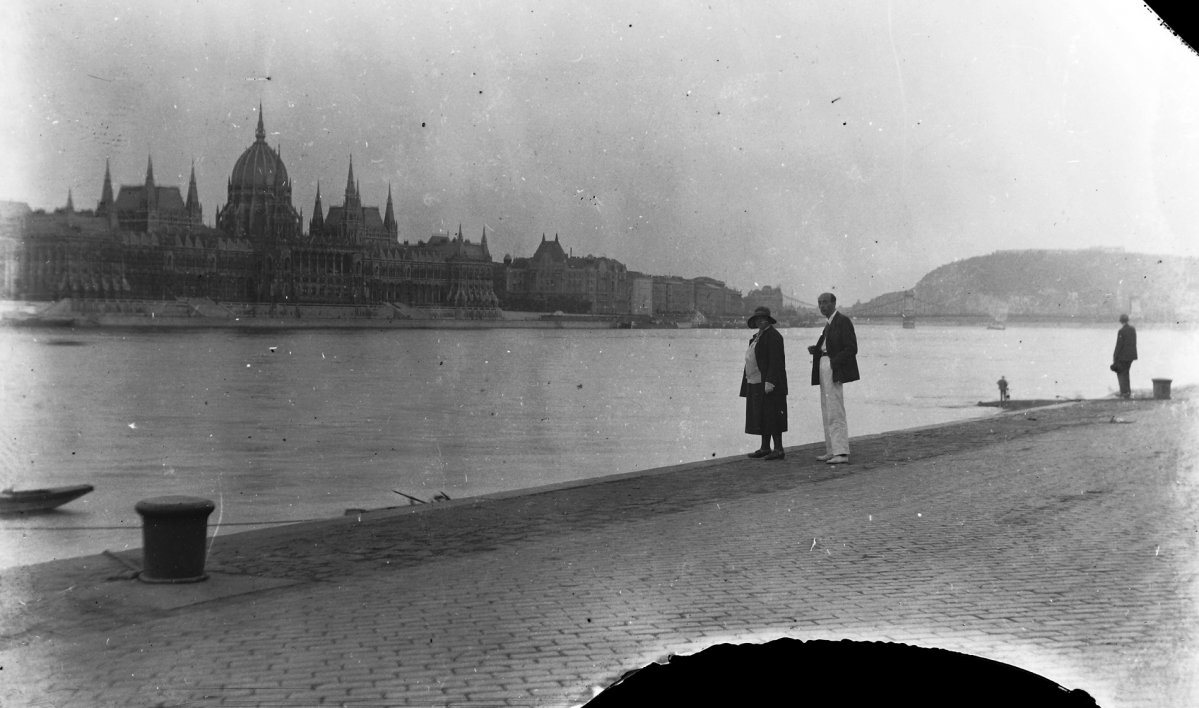 Budapest Parlament 1924 fortepan_33338.jpg