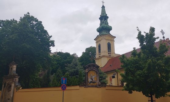 A sárkányölő temploma – Szent György kultusza a Szerb utcában