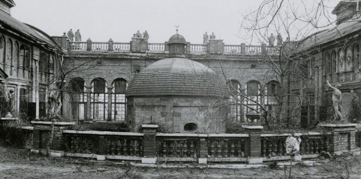 A nyitóképen: Gül Baba türbéje 1942-ben (Forrás: FSZEK Budapest Gyűjtemény) 00.jpg