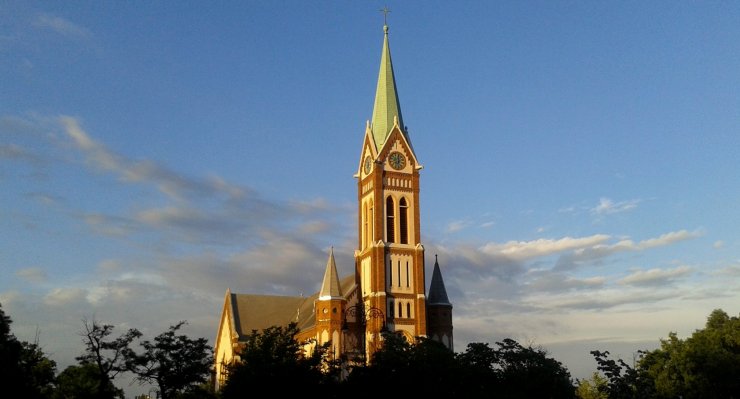 Az Árpád-házi Szent Erzsébet-templom napjainkban (Fotó:  Pestszenterzsébeti Főplébánia Facebook-oldala) 309055417_425556853031797_8544737791930877259_n (1).jpg