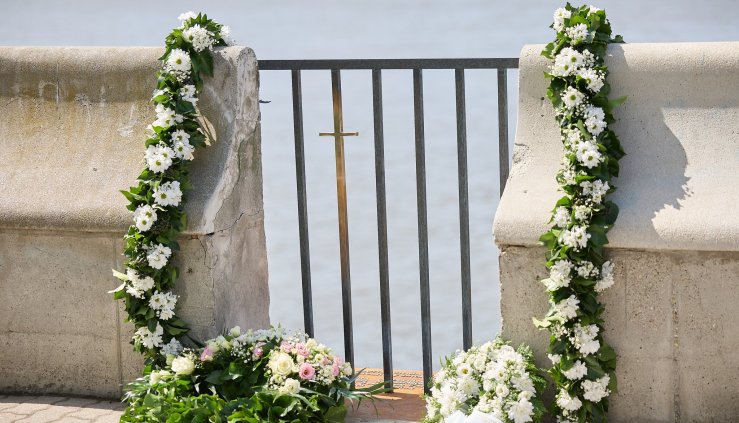 Felavatták Bernovits Vilma embermentő, mártír emlékművét (Fotó: Ferencváros) 491662202_1069160361910418_1222699968690703004_n (1).jpg