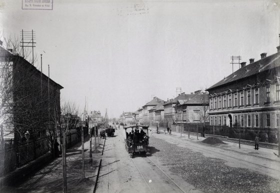 Lóvasút a XIX. század végén (Fotó: Fortepan / Budapest Főváros Levéltára. Levéltári jelzet: HU.BFL.XV.19.d.1.07.083) fortepan_82407.jpg