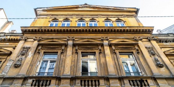 A Kallina Mór által tervezett Nemzeti Tornacsarnok épülete a VIII. kerületi Szentkirályi utcában (Fotó: Both Balázs/pestbuda.hu) thumb_3096_news_big.jpg