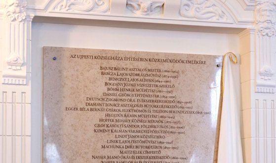 Emléktáblát avattak újpesti Városháza fennállásának 125. évfordulóján (Fotó: Újpesti Önkormányzat) 538618773_1625153868838806_5018466045638400978_n (1).jpg