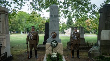 Türr István megújult síremléke a Fiumei úti sírkertben (Fotó: NÖRI) 546623742_1206630978172617_5521060352808744814_n (1).jpg