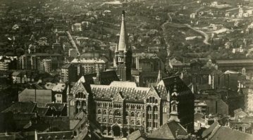 Képeslap az Országos Levéltárról az 1930-as években (Fotó: FSZEK Budapest Gyűjtemény) levéltár tornya3 (1).jpg