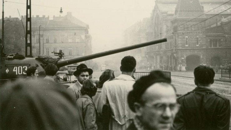 1956 Fővám tér FSZEK.jpg