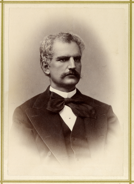 Lipthay Béla báró az 1870–1890-es évtizedekben Budapest fejlesztésének emblematikus figurája, a Népszínház megépítésére létrehozott bizottság elnöke (Forrás: Magyar Nemzeti Múzeum Történeti Fényképtár) népszínház-2.png