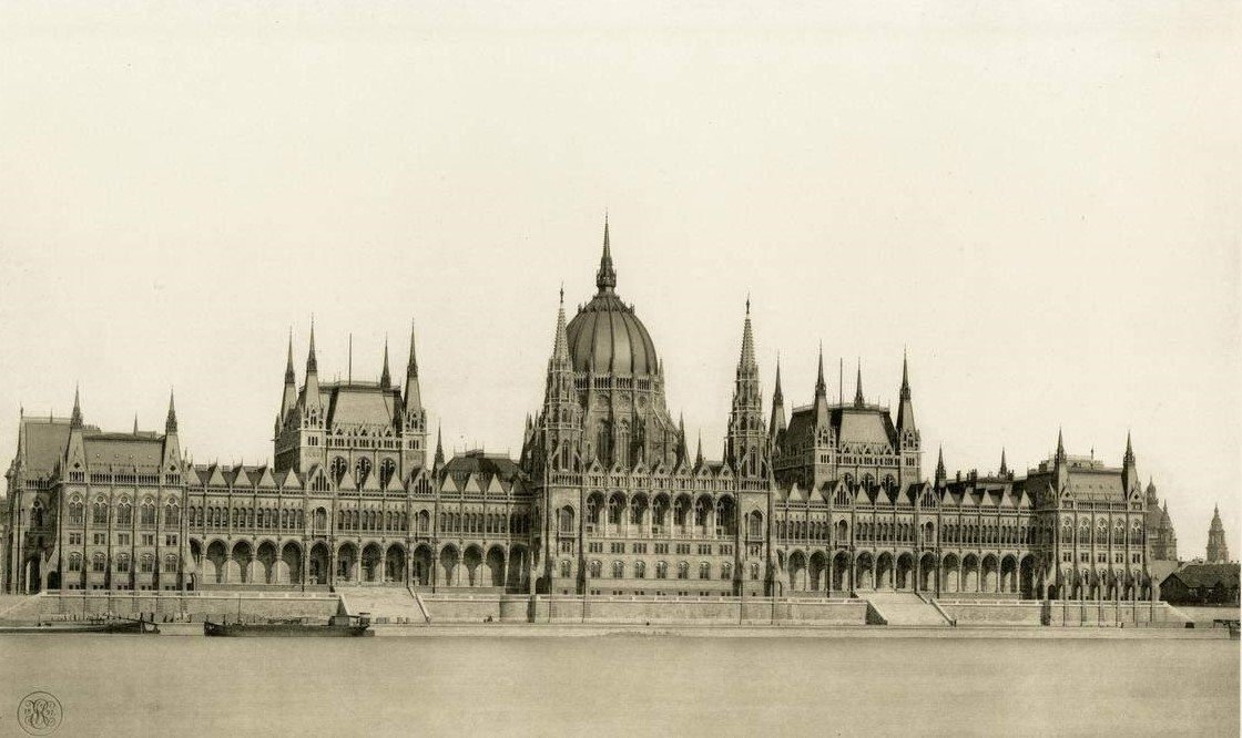 Az Országház épülete 1897-ben (Forrás: FSZEK Budapest-Gyűjtemény) thumb_10802_default_big.jpg