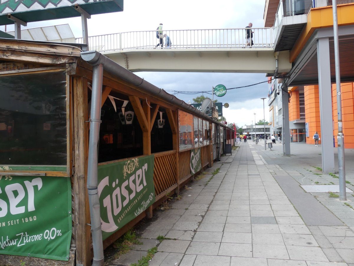 Örs vezért tér söröző söröző.JPG