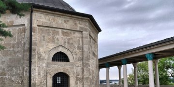 154988_gul_baba_turbe.jpg