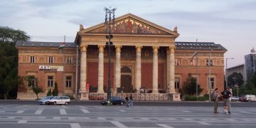 157612_mucsarnok.jpg
