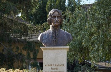 171910_albert_szoboravato1_masolat.jpg