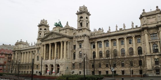 173621_165549_kuria.jpg