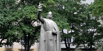 178124_szent_istvan_szoborm.jpg