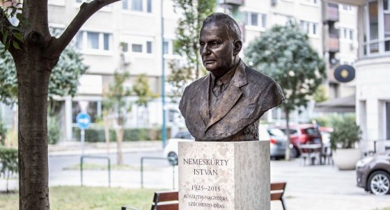 178268_nemeskurtyistvan_szobor003_resize.jpg 178268_nemeskurtyistvan_szobor003_resize.jpg