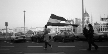 178876_budapest_1990_batthyany_ter__orszaghaz_fortepan_136614.jpg