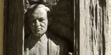 181402_kondor_bela_dombormu.jpg