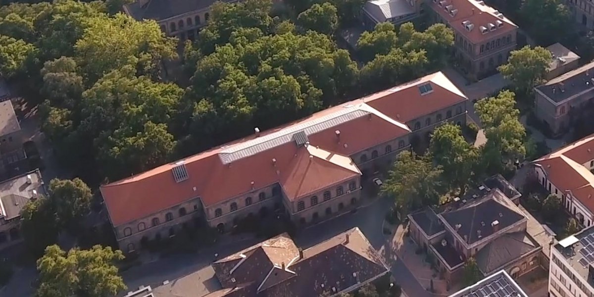 190268_univet-budapest-campus-aerial.jpg